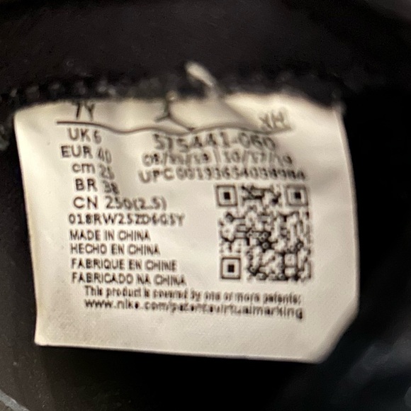 Jordan 1Retro High Black Satin | 7Y (GS) | black red wht | Good Condition - Picture 8 of 9